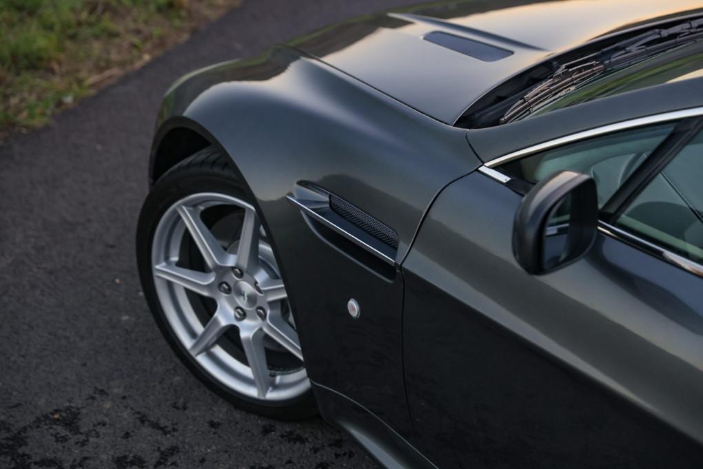 2006 Aston Martin Vantage
