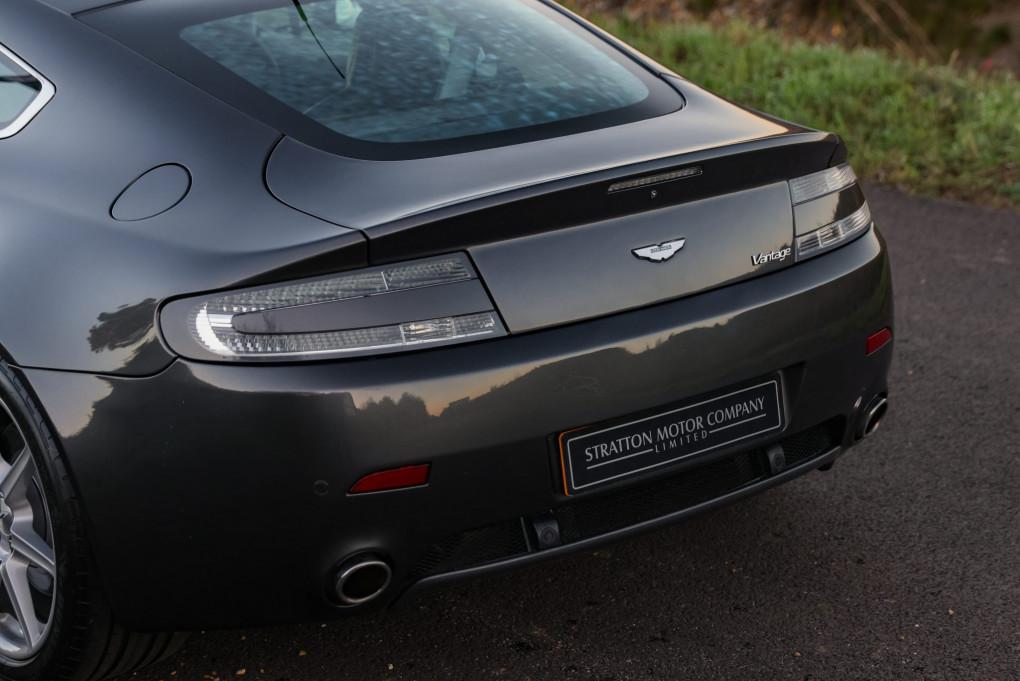 2006 Aston Martin Vantage