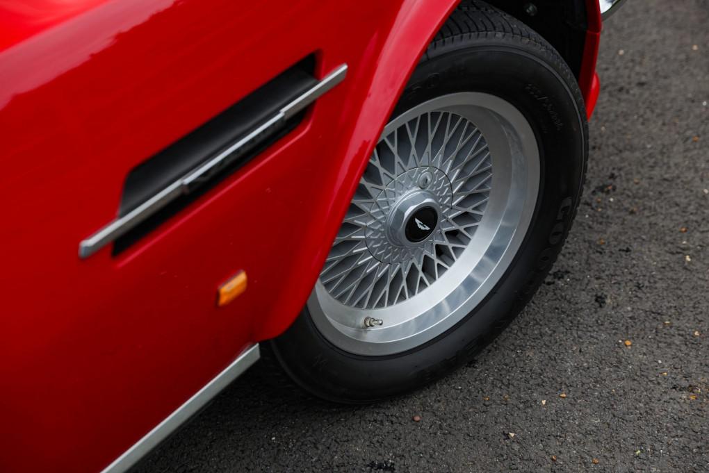 1988 Aston Martin Vantage