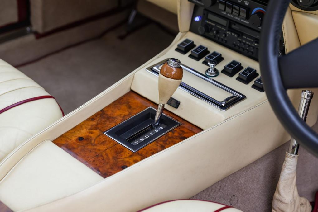 1988 Aston Martin Vantage