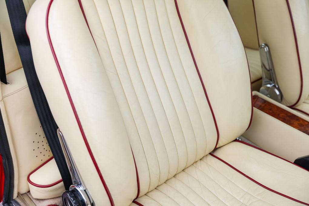 1988 Aston Martin Vantage