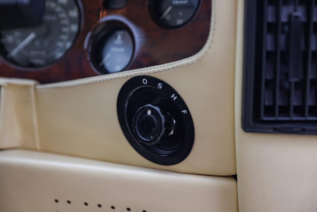 1988 Aston Martin Vantage