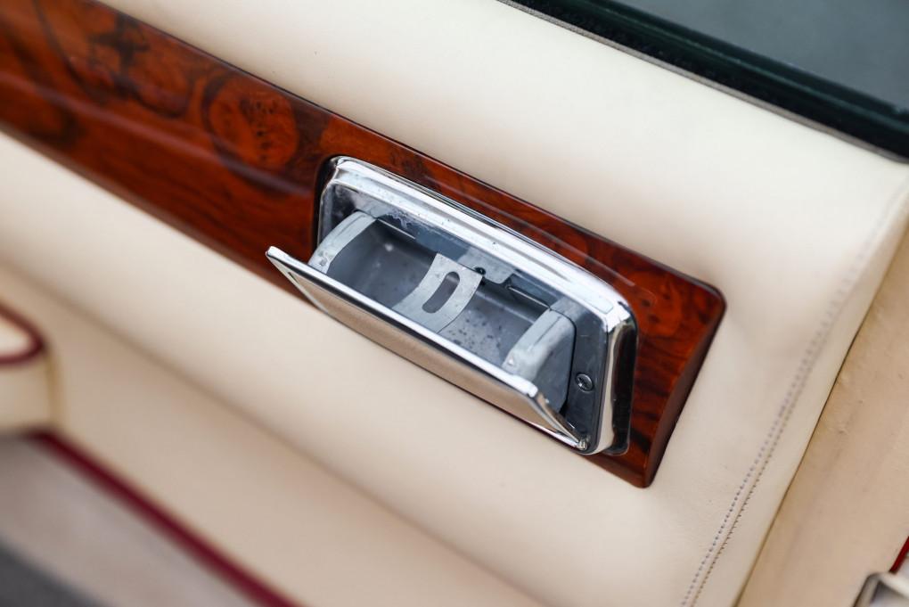 1988 Aston Martin Vantage