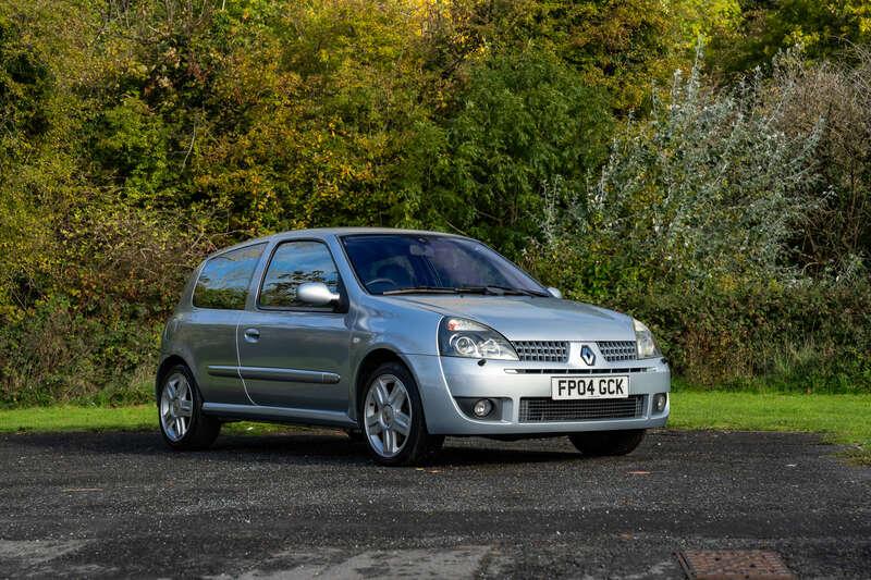 2004 Renault CLIO 172