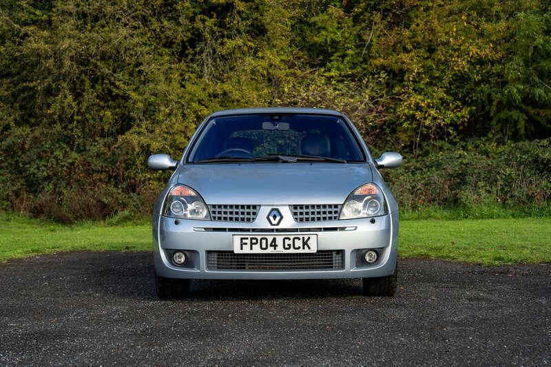 2004 Renault CLIO 172