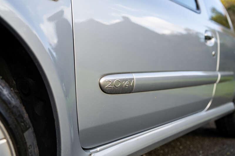 2004 Renault CLIO 172