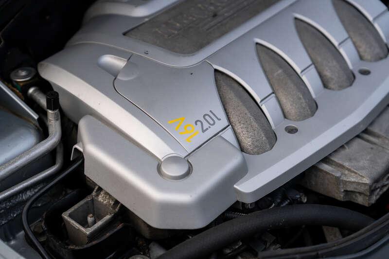 2004 Renault CLIO 172