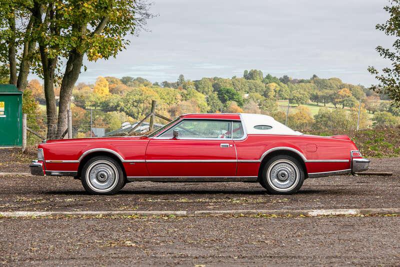 1976 Lincoln CONTINENTAL LIPSTICK MODEL