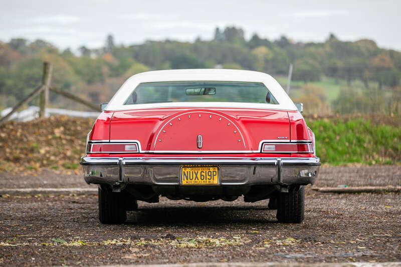 1976 Lincoln CONTINENTAL LIPSTICK MODEL