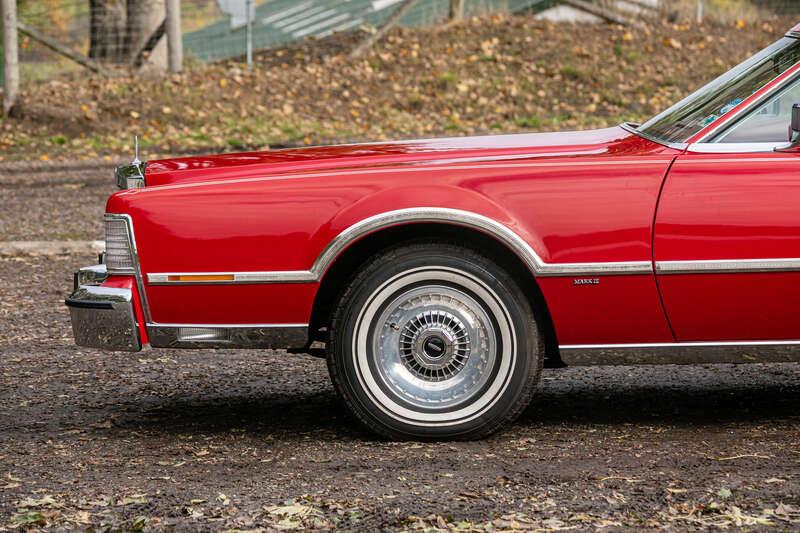 1976 Lincoln CONTINENTAL LIPSTICK MODEL