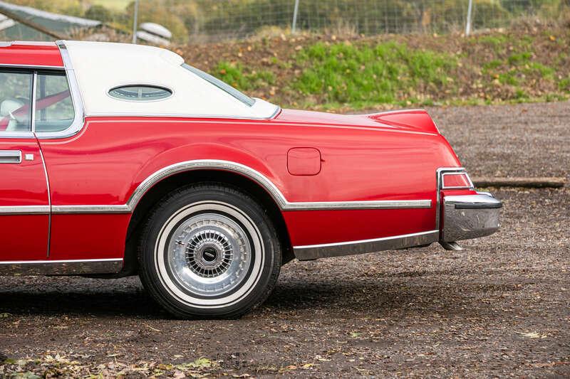 1976 Lincoln CONTINENTAL LIPSTICK MODEL