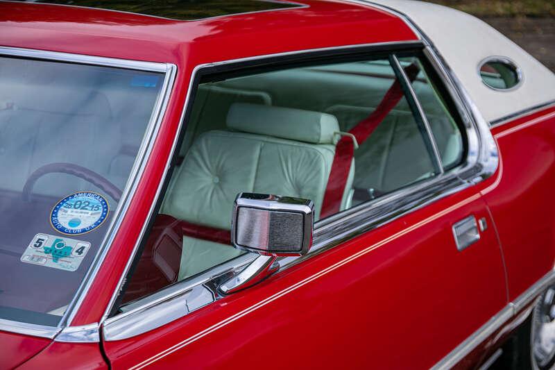 1976 Lincoln CONTINENTAL LIPSTICK MODEL