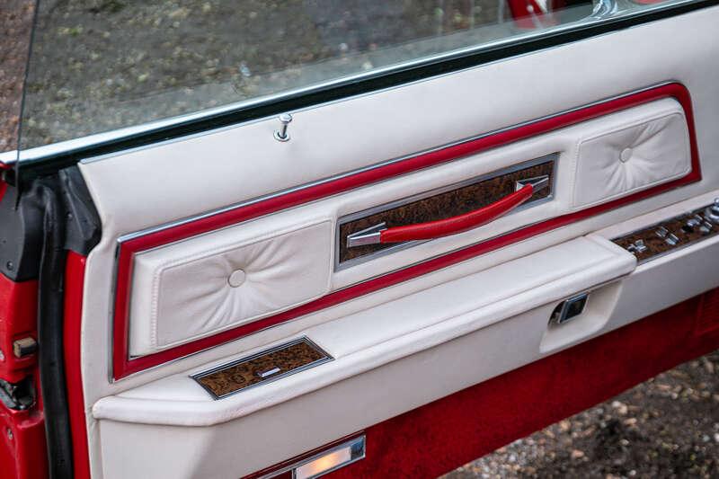 1976 Lincoln CONTINENTAL LIPSTICK MODEL