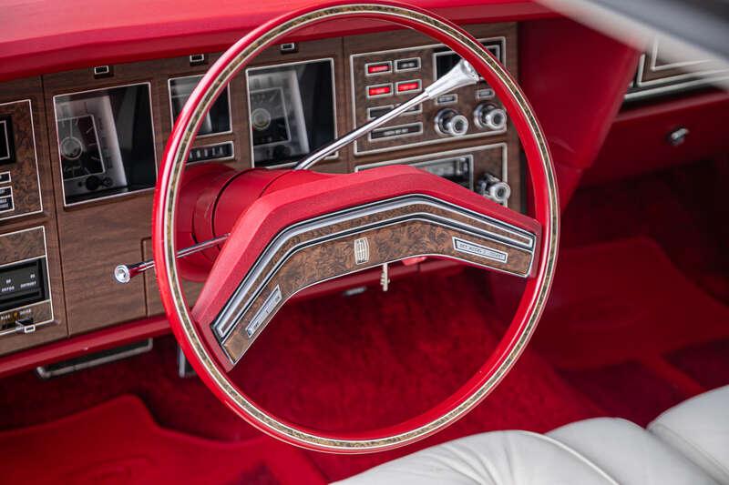 1976 Lincoln CONTINENTAL LIPSTICK MODEL