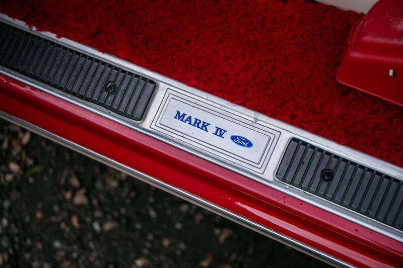 1976 Lincoln CONTINENTAL LIPSTICK MODEL