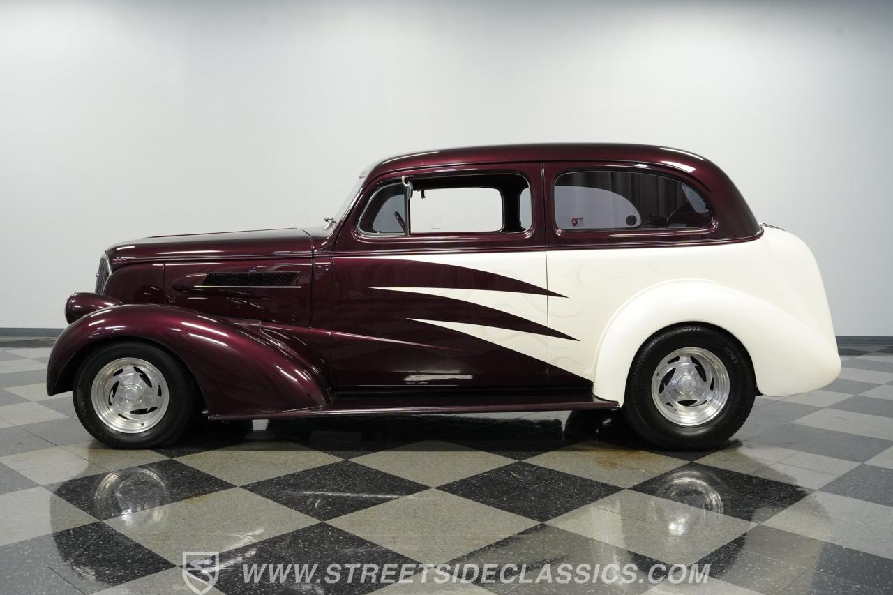 1937 Chevrolet Master Deluxe Street Rod