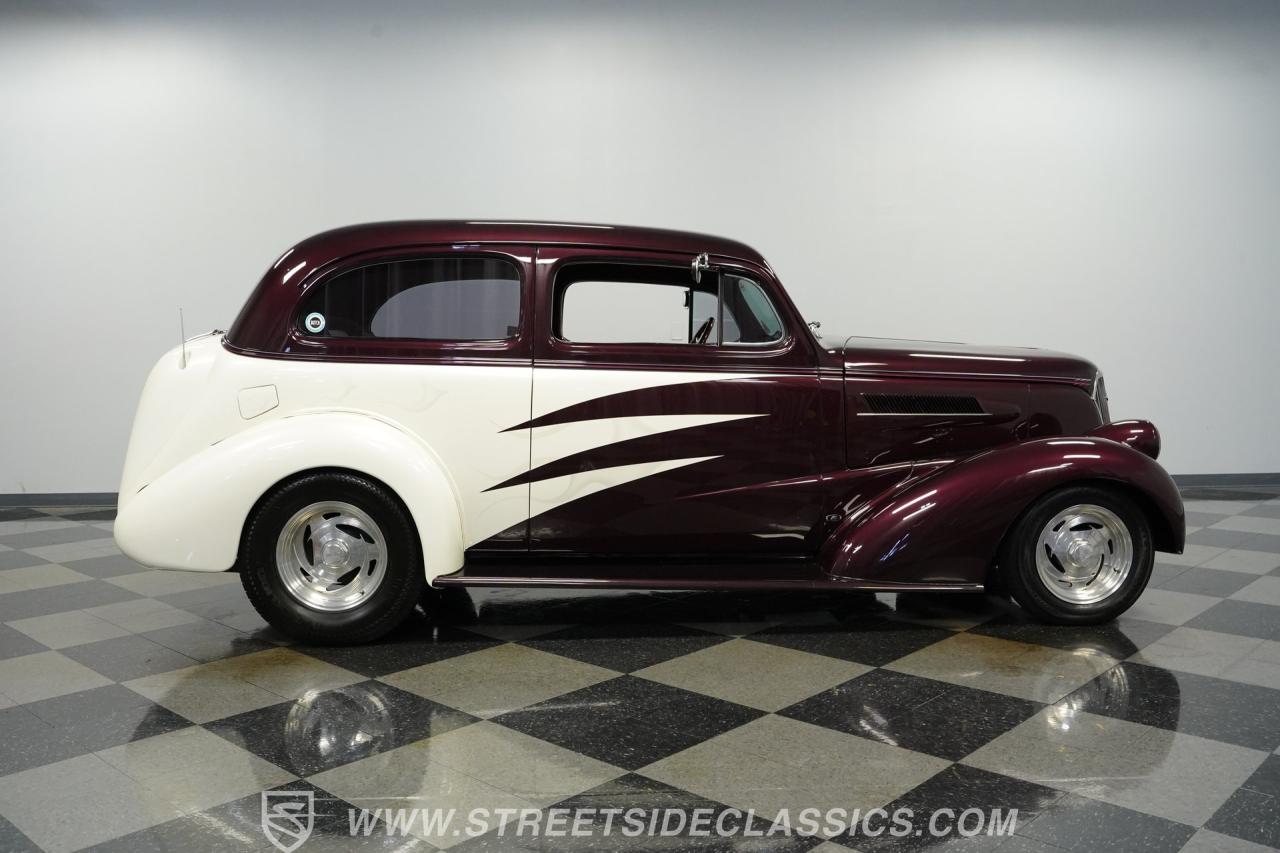 1937 Chevrolet Master Deluxe Street Rod