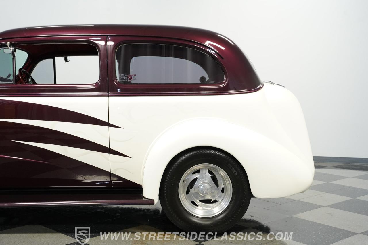 1937 Chevrolet Master Deluxe Street Rod
