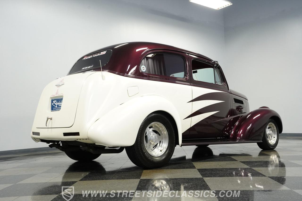 1937 Chevrolet Master Deluxe Street Rod