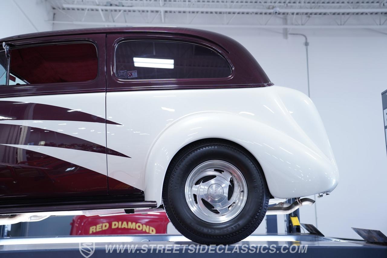 1937 Chevrolet Master Deluxe Street Rod