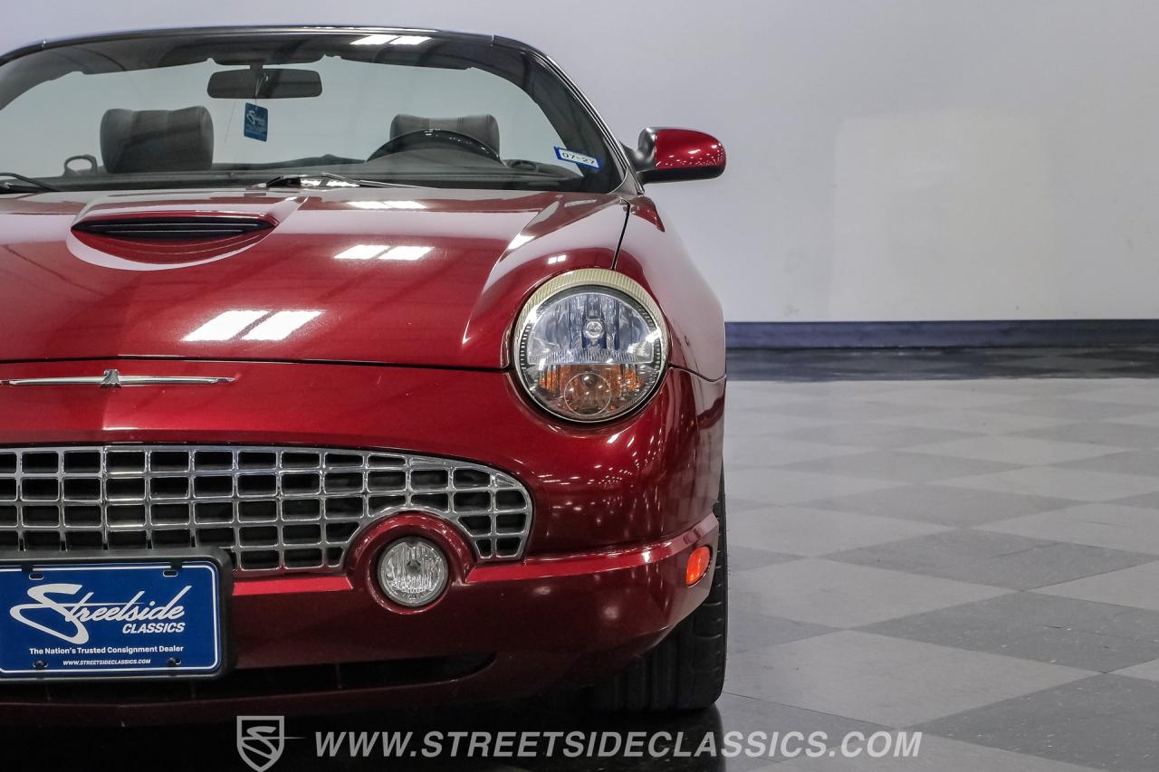 2004 Ford Thunderbird