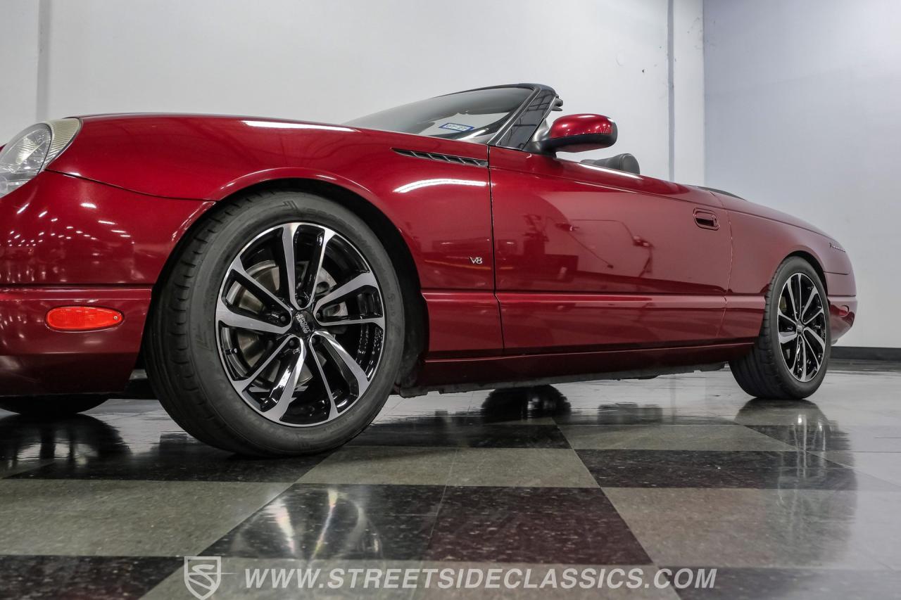 2004 Ford Thunderbird