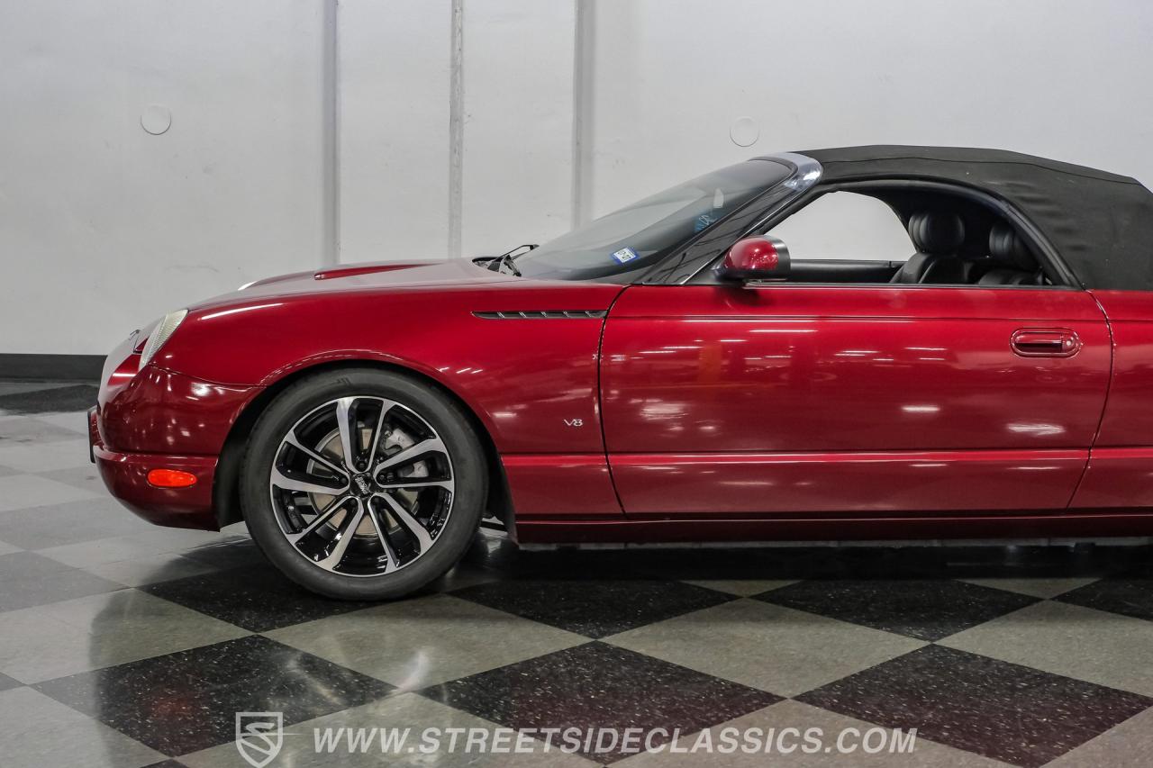 2004 Ford Thunderbird