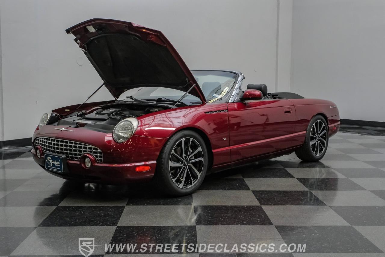 2004 Ford Thunderbird