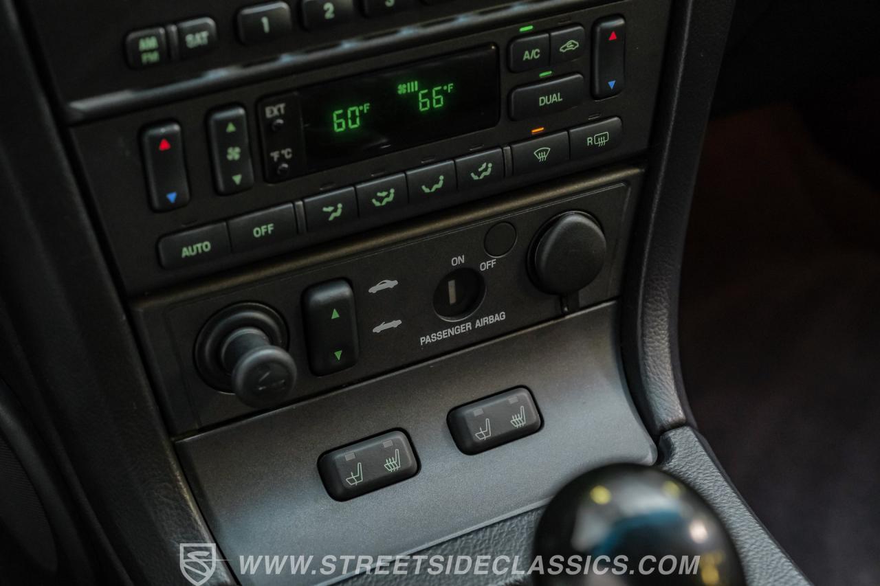 2004 Ford Thunderbird