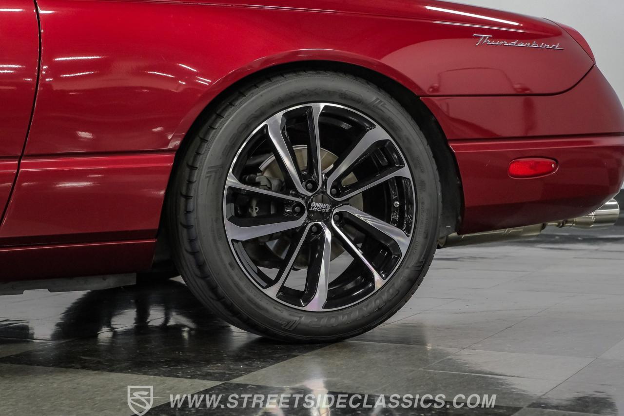 2004 Ford Thunderbird