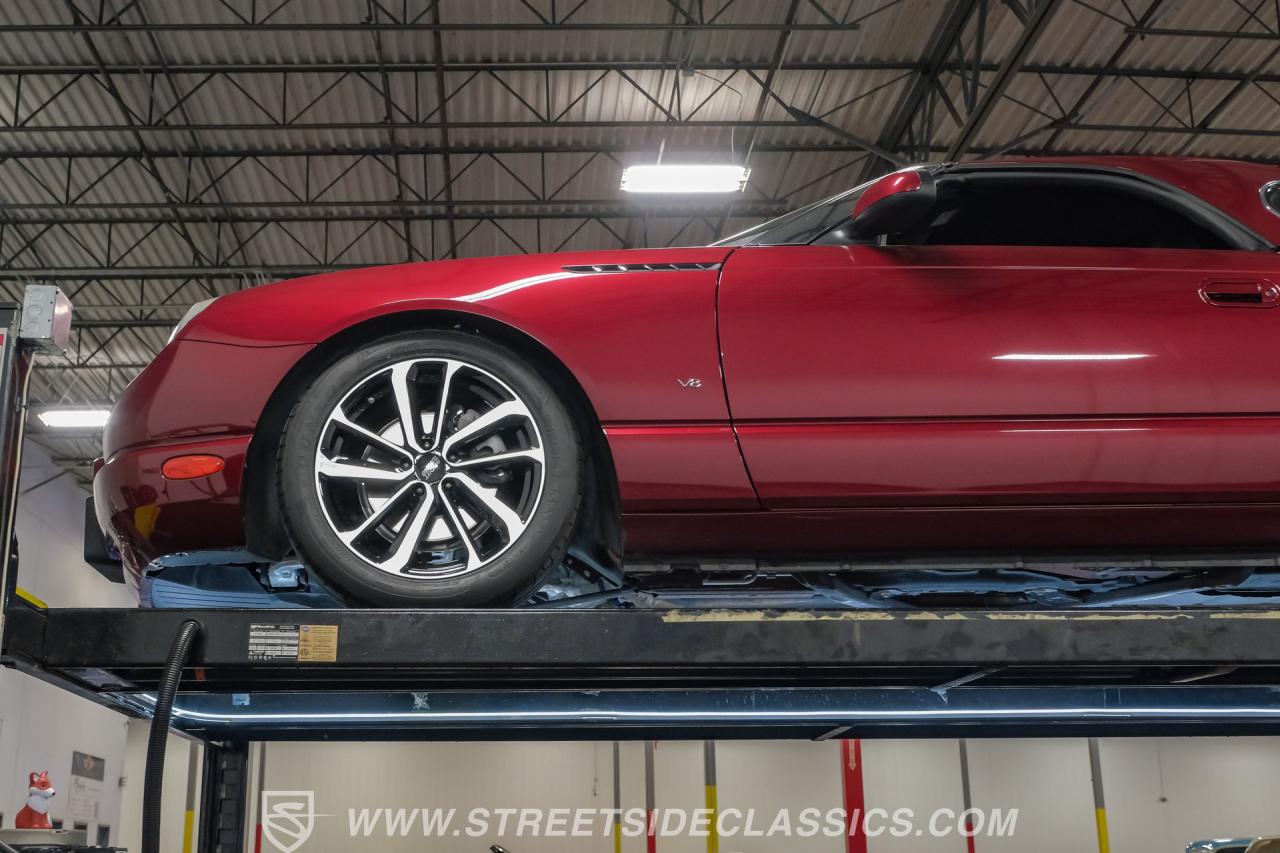 2004 Ford Thunderbird