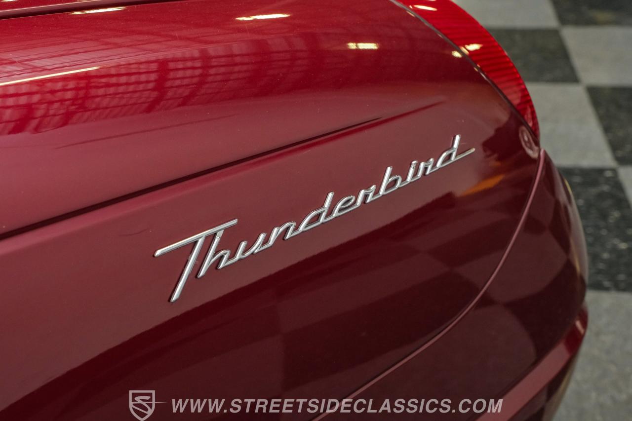 2004 Ford Thunderbird