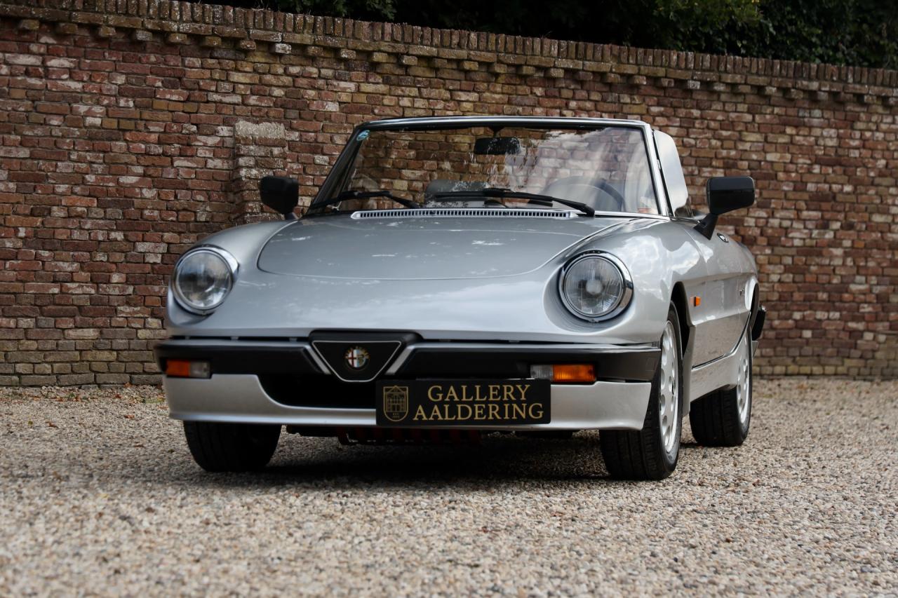1988 Alfa Romeo Spider 2.0 QV &ldquo;Argento&rdquo;