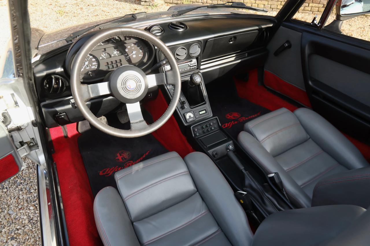 1988 Alfa Romeo Spider 2.0 QV &ldquo;Argento&rdquo;