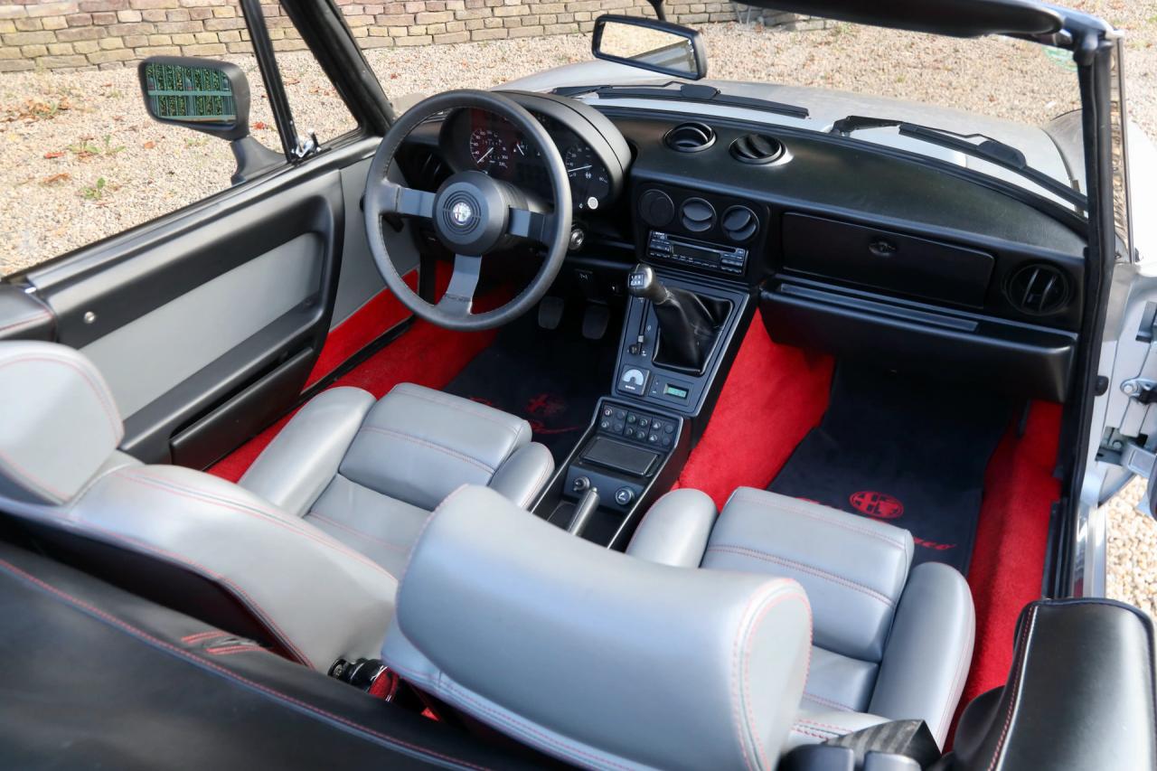 1988 Alfa Romeo Spider 2.0 QV &ldquo;Argento&rdquo;
