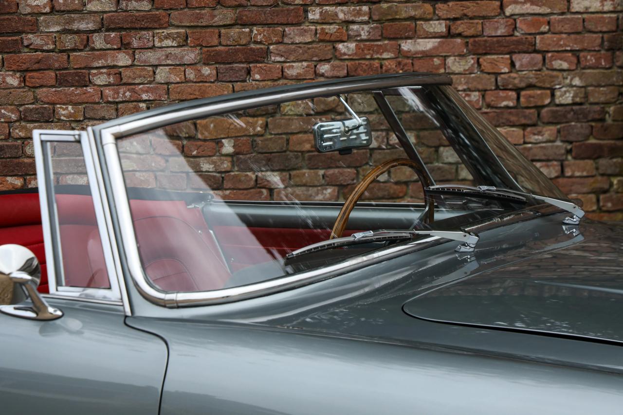 1961 Lancia Flaminia 2.5 Convertible &ldquo;Masterpiece by Touring&rdquo;