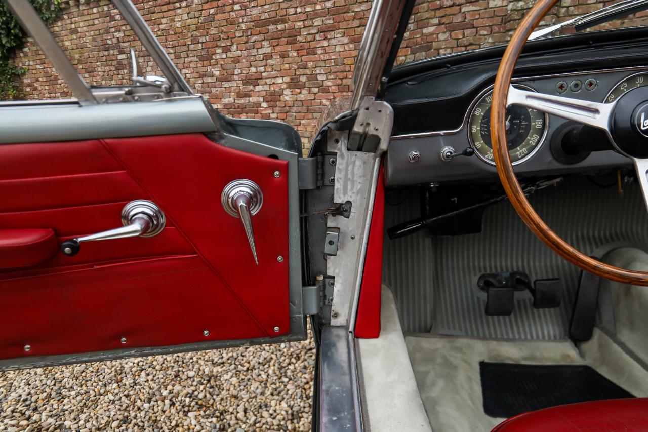 1961 Lancia Flaminia 2.5 Convertible &ldquo;Masterpiece by Touring&rdquo;