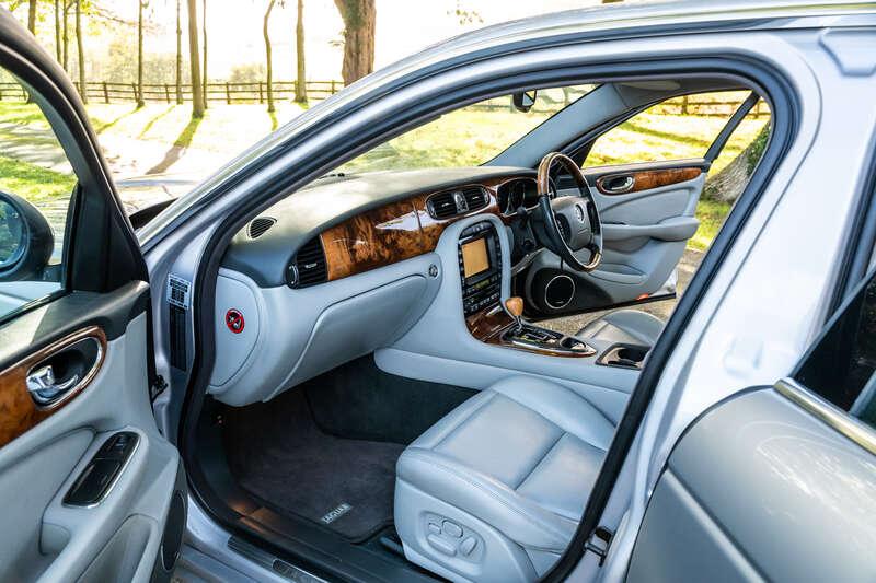 2003 Jaguar XJ8 SE X350
