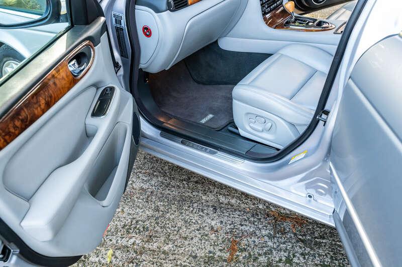 2003 Jaguar XJ8 SE X350