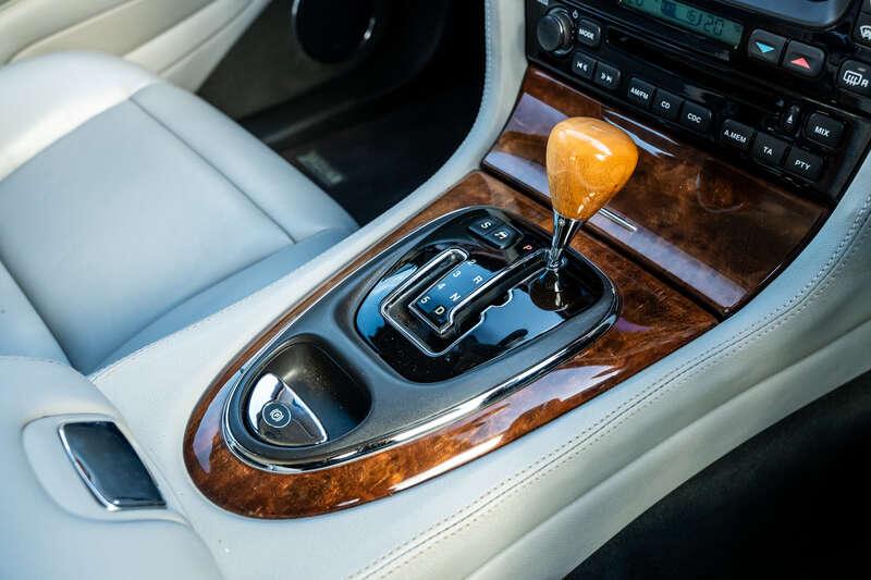 2003 Jaguar XJ8 SE X350