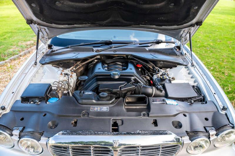 2003 Jaguar XJ8 SE X350