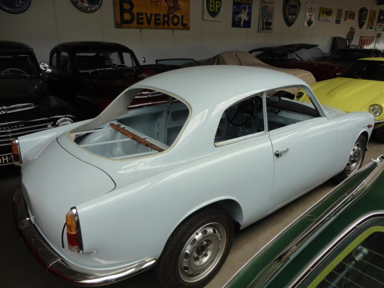 1959 Alfa Romeo 1300 Sprint light blue