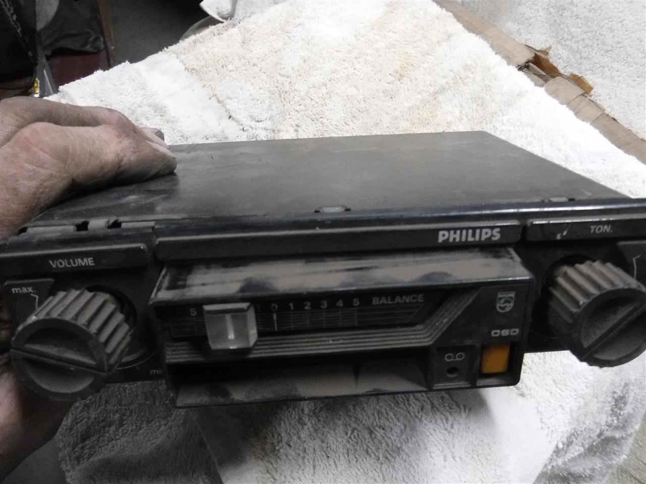 1960 Classic Car Radio Philips