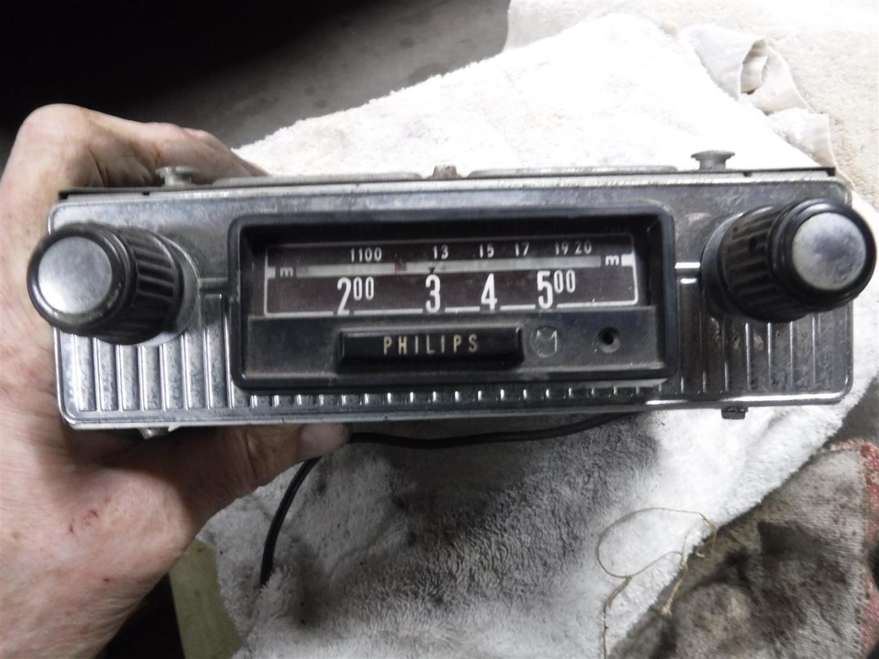 1960 Classic Car Radio Philips