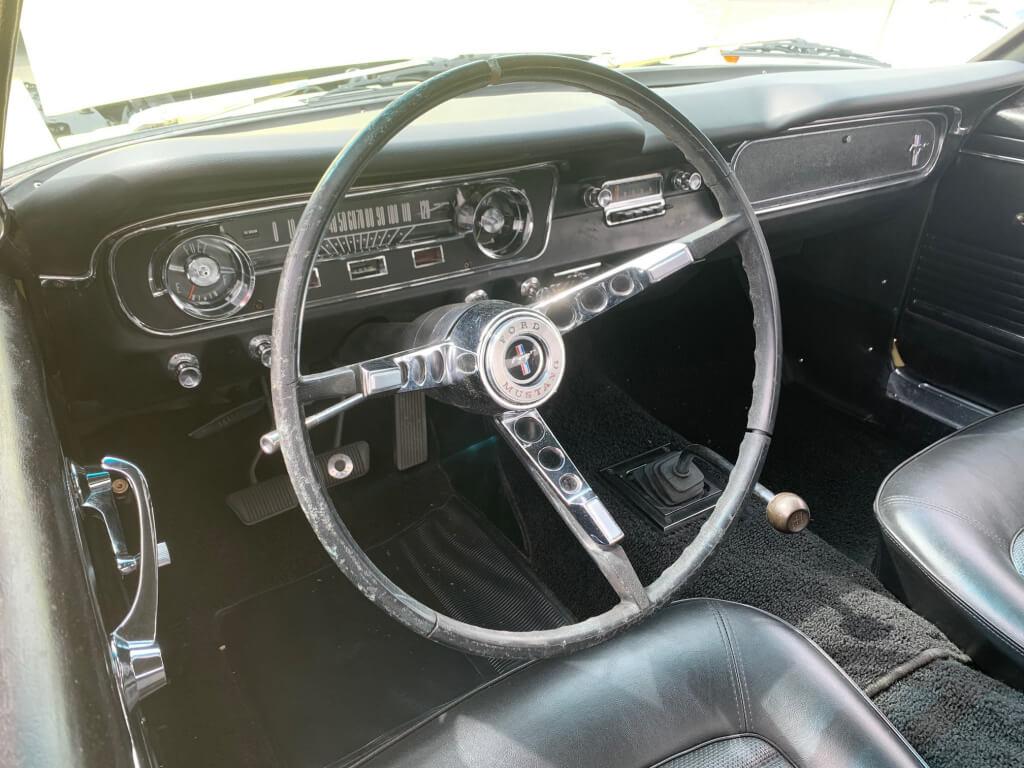 1965 Ford Mustang 289 V8 manual