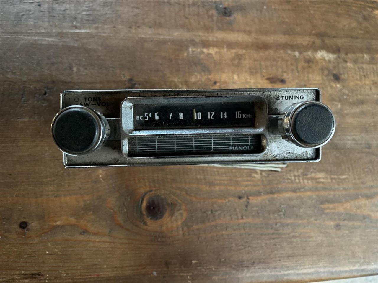 1960 Classic Car Radio radio&#039;&#039;s from 1930 - 1990