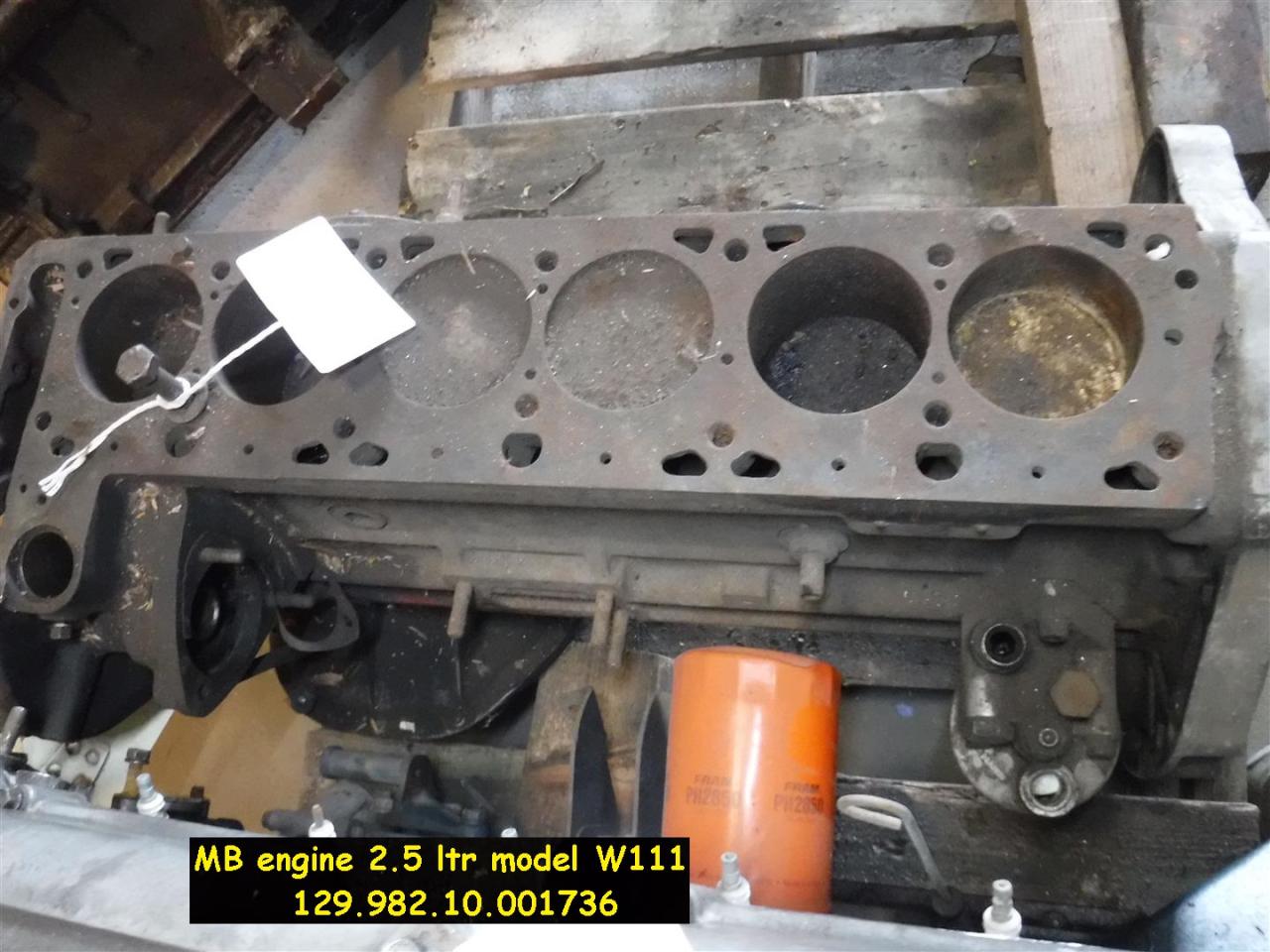 1900 Mercedes parts 250MB W111 engine 001736