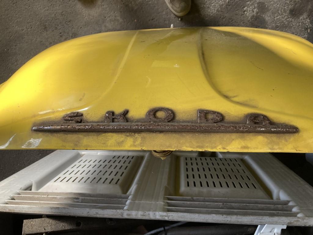 1900 skoda parts diverse