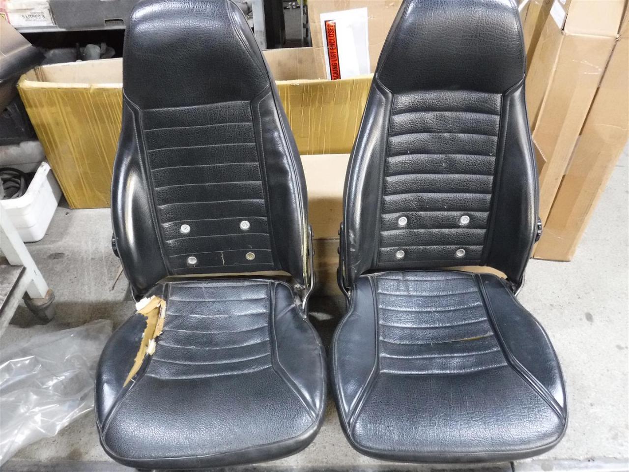 1900 Datsun parts 240Z seats