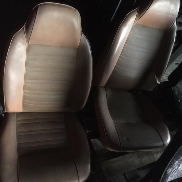 1900 Datsun parts 240Z seats